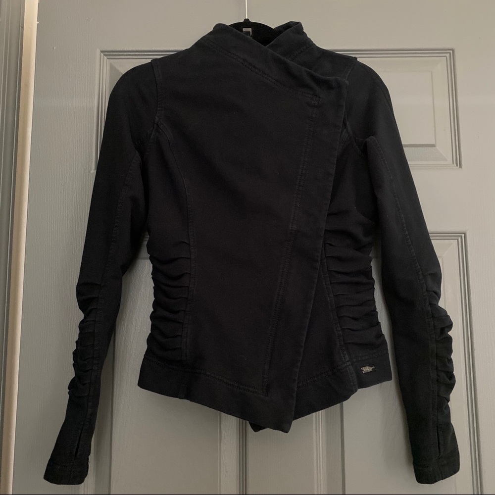 Lululemon Black Knit Ruched Jacket Small 6